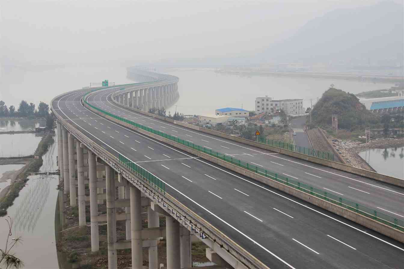 新闻宁海_副本.jpg 宁连高速B1合同段顺利通车|快速通道建设全攻略(图1)