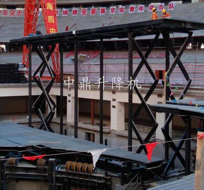 刚性链升降舞台：重塑空间叙事的机械美学｜实用指南(图1)