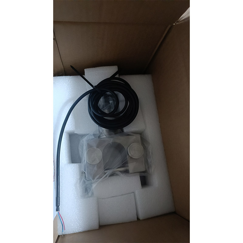 150KN油田载荷传感器,4~20mA输出,专为抽油机数据采集设计 150KN油田载荷传感器,4~20mA输出,专为抽油机数据采集设计